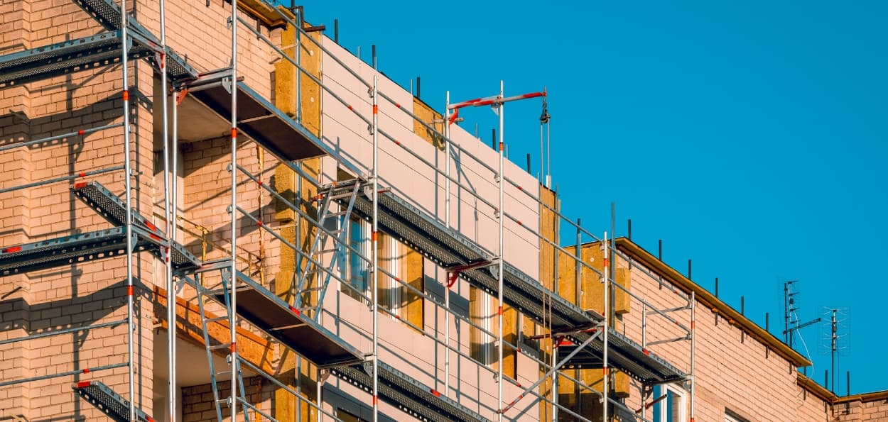 Rénovation énergétique : quelles autorisations demander avant travaux?